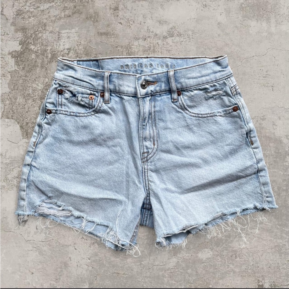 american eagle strigid super high-waisted relaxed denim short, medium tinted